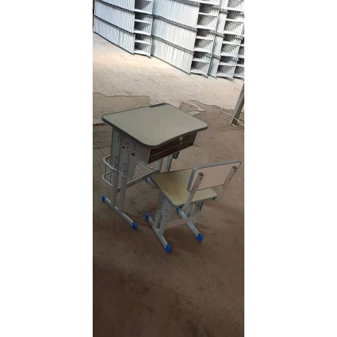 勝芳學生課桌批發 學習課桌 培訓課桌 培訓班課桌 單人課桌 雙人課桌 輔導班課桌 可升降學生課桌 學生家具 學校家具 益合家具