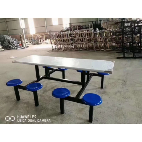 勝芳連體餐桌椅批發(fā)  分體餐桌椅 曲木餐桌椅 鋼木餐桌椅 食堂餐桌椅 飯店餐桌 小吃店餐桌 食堂餐桌椅 結實耐用  順鑫家具