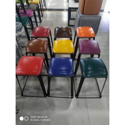 勝芳凳子批發(fā) 鋼筋凳 套凳 圓凳 鐵腿凳子 皮面凳子 鐵藝凳子 家用凳子 簡(jiǎn)約凳子 方凳 祥文家具