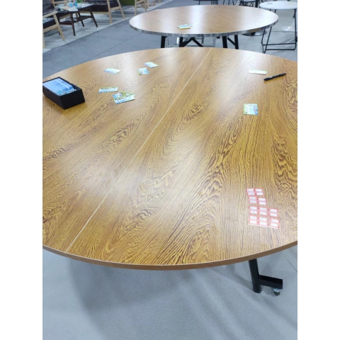 勝芳大圓桌 折疊桌批發(fā) 家用折疊大圓桌 腳輪桌 簡(jiǎn)易餐桌 飯店餐桌 圓桌 酒店桌 可移動(dòng)餐桌 餐廳家具 飯店家具 軍龍家具