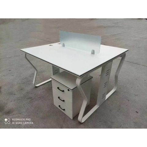 勝芳辦公桌批發(fā) 老板辦公桌 經(jīng)理主管辦公桌 辦公椅 升降桌 電腦桌椅組合 大班臺 辦公臺 辦公家具 培訓(xùn)桌 電腦桌 培訓(xùn)椅  萊昂家具