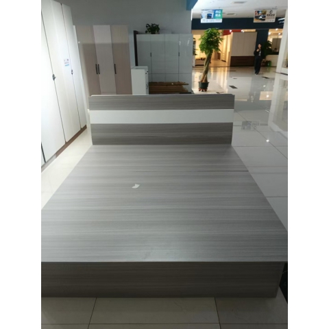 勝芳床頭柜床鋪