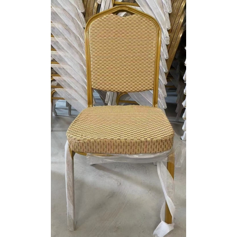 勝芳酒店椅批發(fā) 餐椅 皇冠椅 酒店椅 將軍椅 宴會椅 婚慶貴賓椅 會議椅 活動慶典椅 快餐店餐椅 紅色軟包飯店餐椅 時歌家具