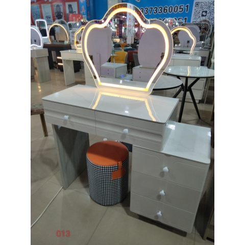 勝芳梳妝臺批發 現代簡約型 網紅小型化妝桌 輕奢 梳妝臺 梳妝桌 化妝柜 梳妝臺 化妝臺 化妝桌 美典雅居家具