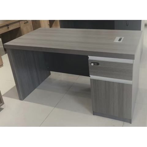 勝芳家具批發 會議桌 鐵架會議桌 小辦公 職員桌 員工桌 寫字臺 辦公家具 辦公臺 老板桌 辦公電腦桌 辦公桌組合 大班桌 辦公家具 書房家具 恒昌家具