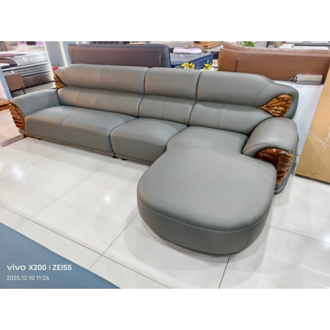 香河實木沙發(fā) 烏金木加超纖皮和牛皮面料高檔沙發(fā) 烏金木新中式沙發(fā)組合 烏金木沙發(fā)組合 廣東生產(chǎn)香河倉庫現(xiàn)貨直發(fā) 香河潤澤家具