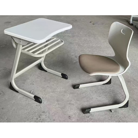 勝芳學(xué)生課桌椅批發(fā) 學(xué)習(xí)課桌 培訓(xùn)課桌 培訓(xùn)班課桌 單人課桌 輔導(dǎo)班課桌 學(xué)生課桌 學(xué)生家具 學(xué)校家具 暢博嘉校具